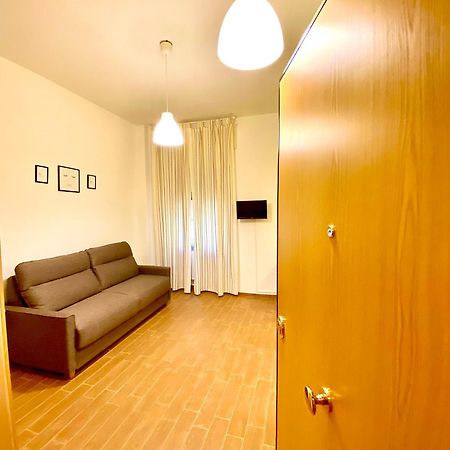 Luxury Apartment By Palazzo Senesi Rome Exterior photo